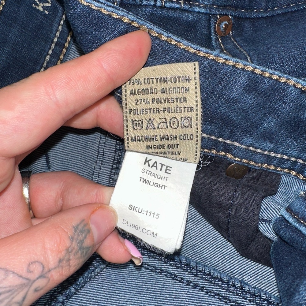 DL1961 Kate Straight Twilight Jeans Size 30 Premium Denim - Picture 3 of 8